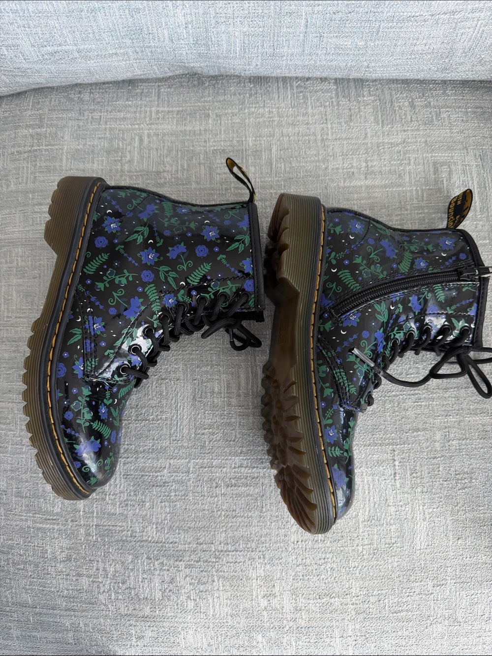 Dr. Martens Junior 1460 Mystic Floral Black Patent Lace Up Boots Girls Size 3 - Picture 4 of 9